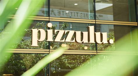 PIZZULU: a trending pizza place .